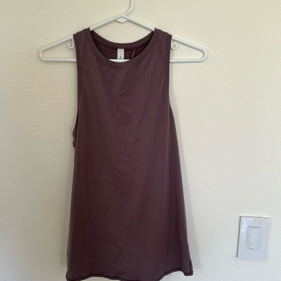Lululemon All Tied Up Tank *No-stink Zinc
Frosted Mulberry size 4 - Picture 3 of 7
